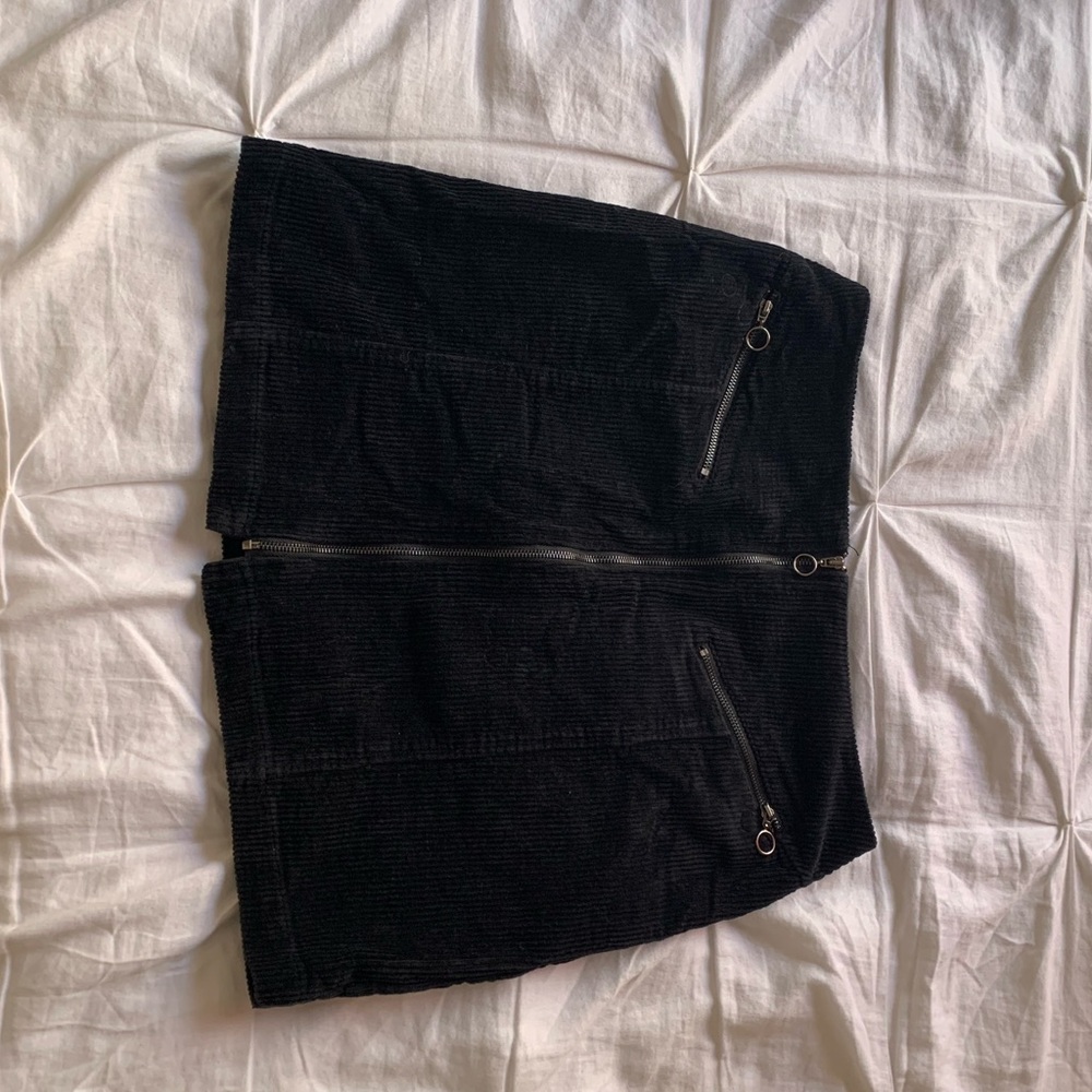 Black corduroy Skirt (never worn!)